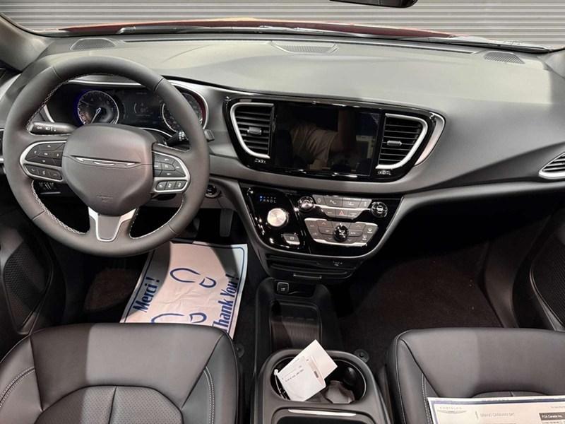2027 Chrysler Grand Caravan SXT