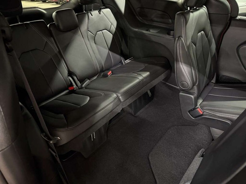 2027 Chrysler Grand Caravan SXT 2WD