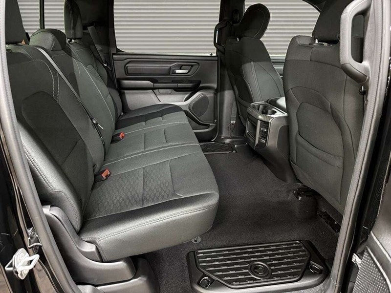2026 RAM 1500 Black Express Edition 4x4 Crew Cab 5'7" Box