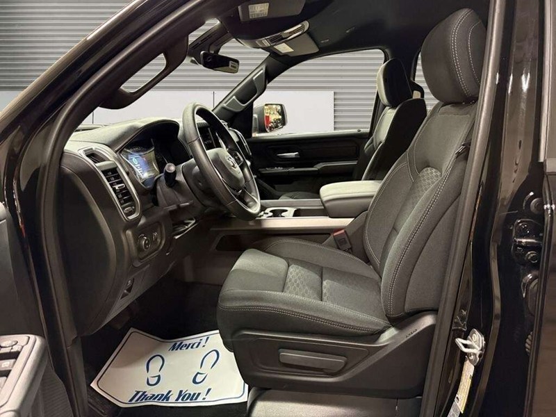 2026 RAM 1500 Black Express Edition 4x4 Crew Cab 5'7" Box