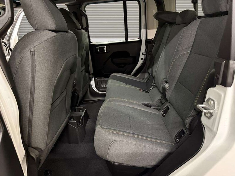 2026 Jeep Gladiator Willys 4x4 V6