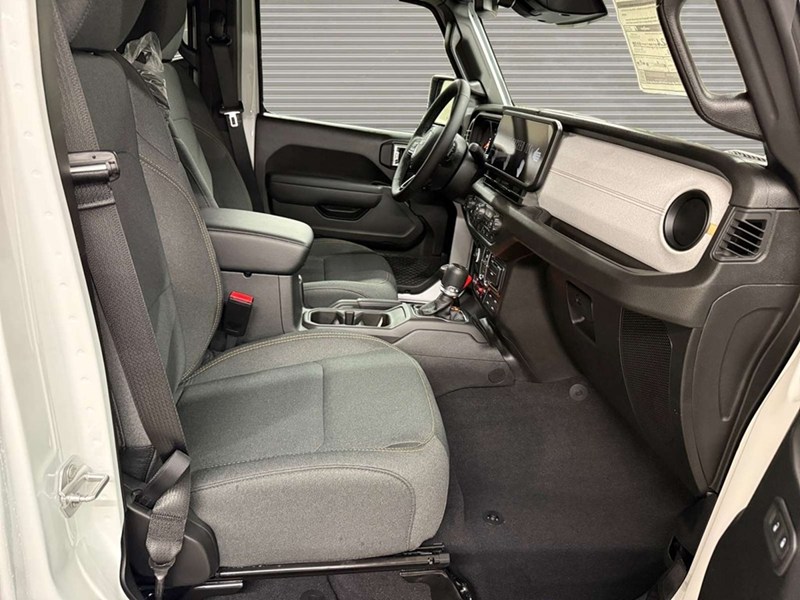 2026 Jeep Gladiator Willys 4x4 V6