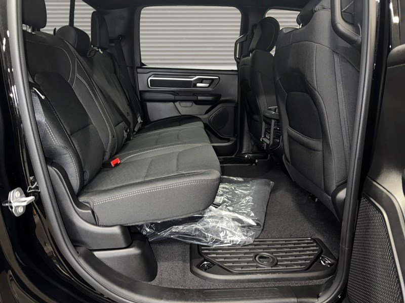 2025 RAM 1500 Big Horn 4x4 Crew Cab 5'7" Box