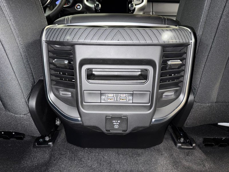 2025 RAM 1500 Big Horn 4x4 Crew Cab 5'7" Box