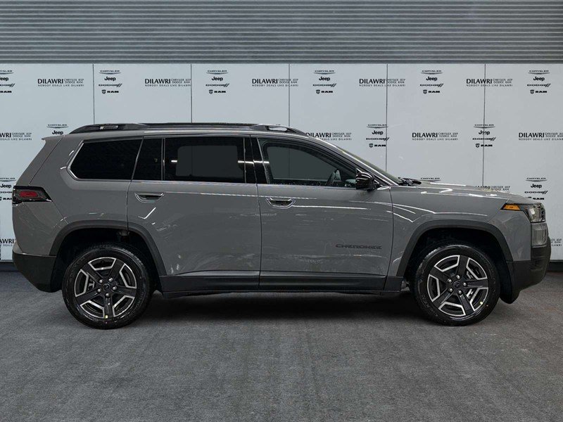 2026 Jeep Cherokee Laredo 4x4 Hybrid
