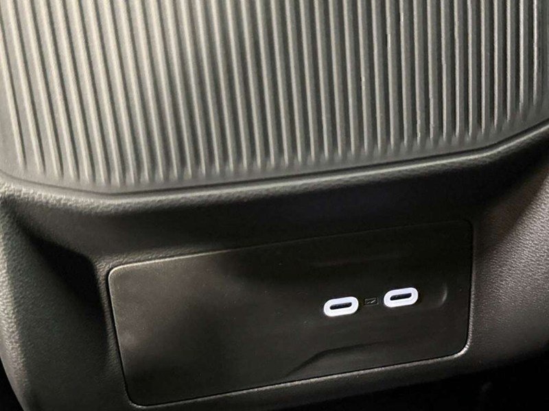 2026 Jeep Cherokee Laredo 4x4 Hybrid