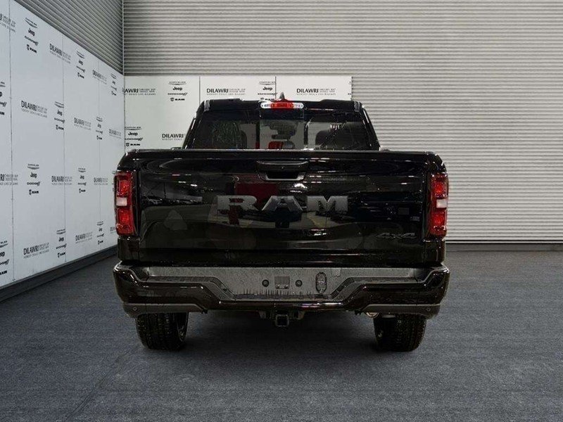 2026 RAM 1500 Black Express Edition 4x4 Quad Cab