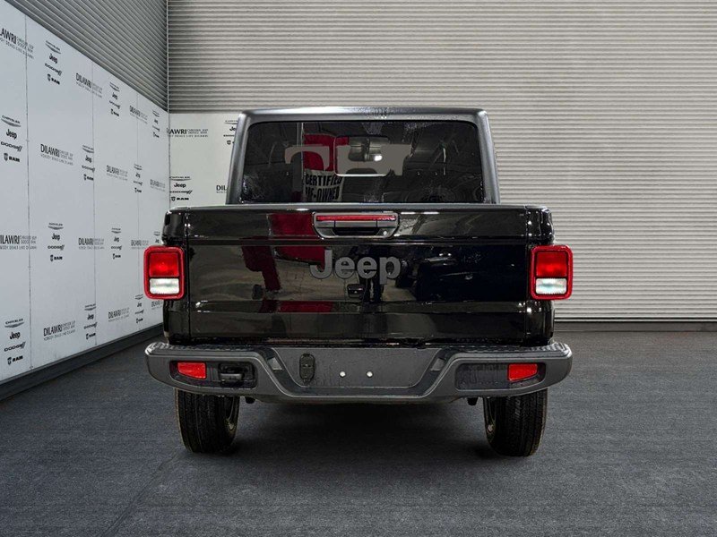 2026 Jeep Gladiator Sport S 4x4 V6