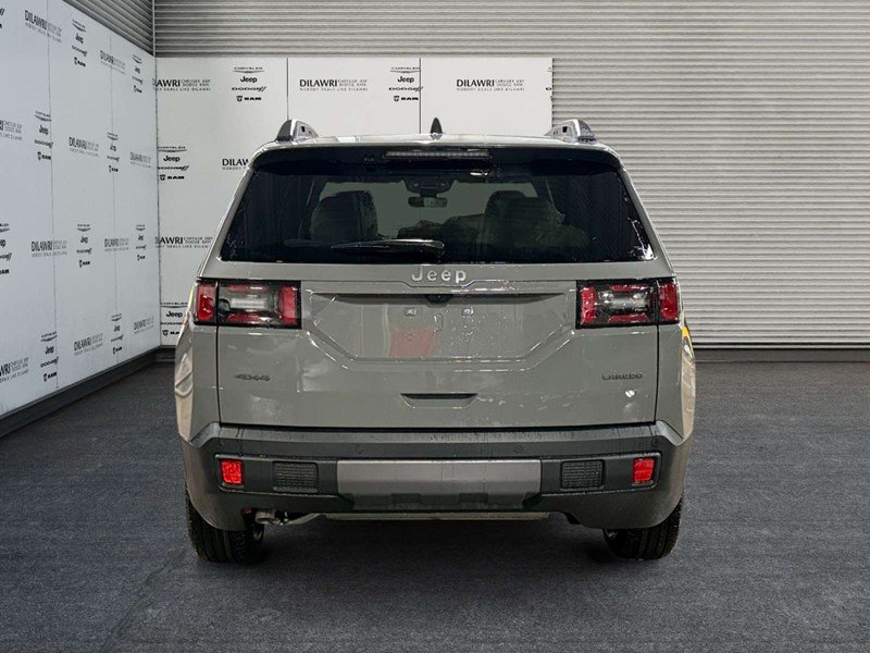 2026 Jeep Cherokee Laredo 4x4 Hybrid