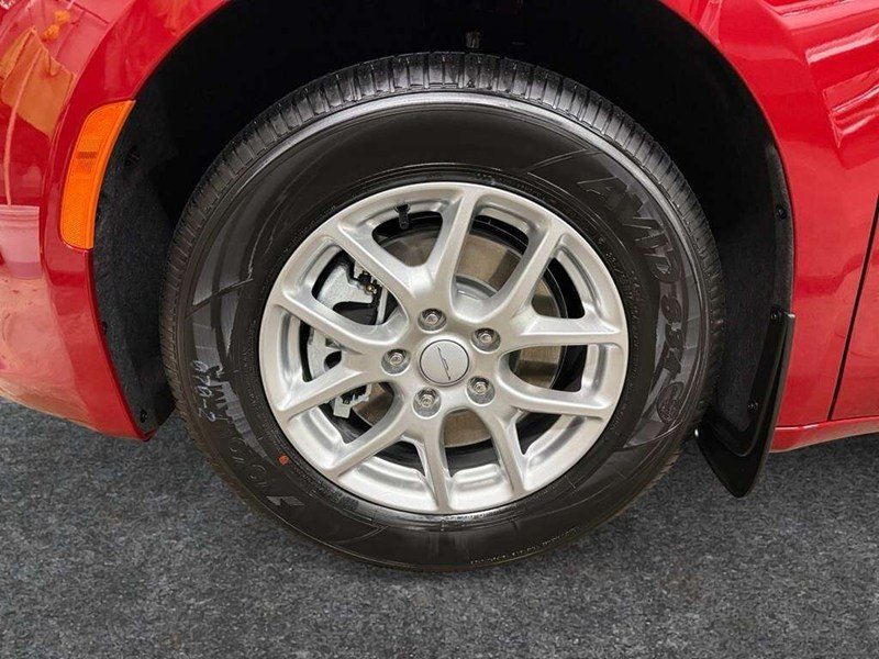 2027 Chrysler Grand Caravan SXT 2WD