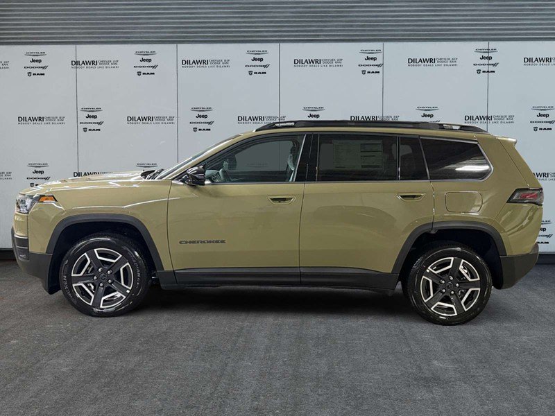 2026 Jeep Cherokee Laredo 4x4 Hybrid