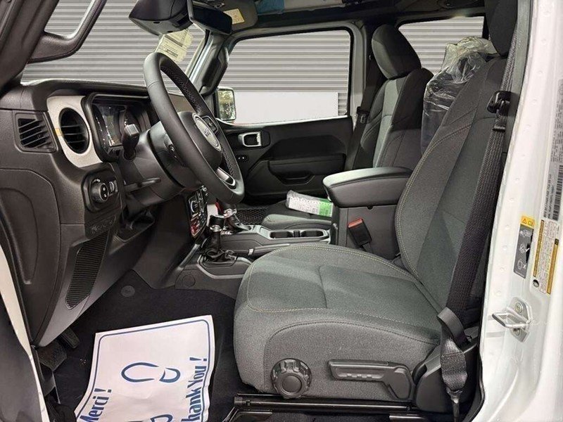 2026 Jeep Gladiator Willys 4x4 V6