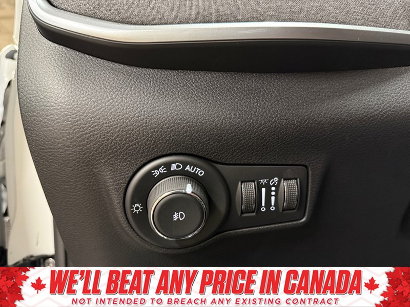 2025 Jeep Compass North 4x4
