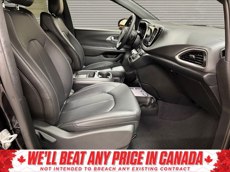 2027 Chrysler Grand Caravan SXT