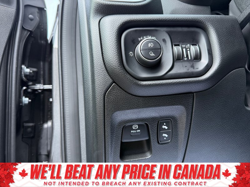 2025 RAM 1500 Big Horn 4x4 Crew Cab 5'7" Box