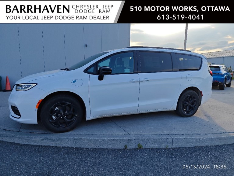 2024 Pacifica Hybrid 129972 Ottawa