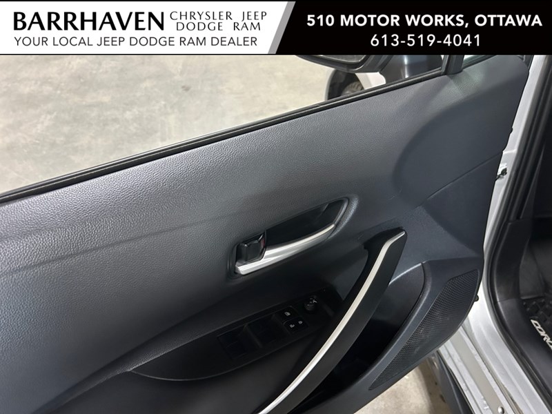 2021 Toyota Corolla SE 6-Speed