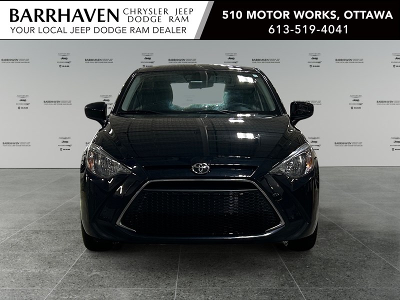 2020 Toyota Yaris XLE | Low KM's