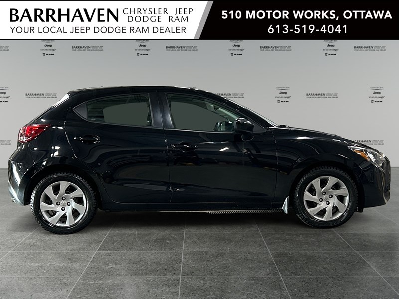 2020 Toyota Yaris XLE | Low KM's