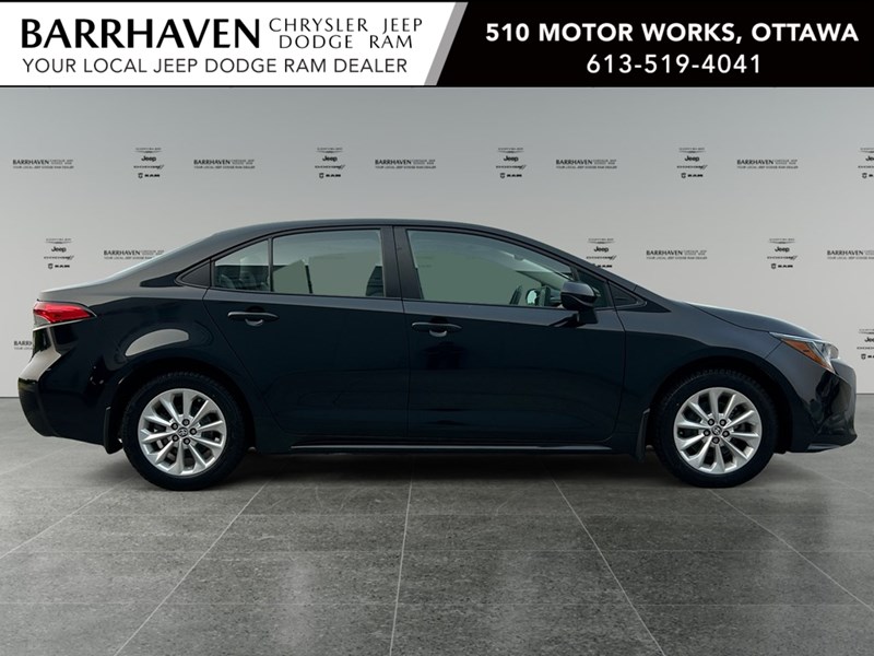 2022 Toyota Corolla LE Upgrade | Low KM's