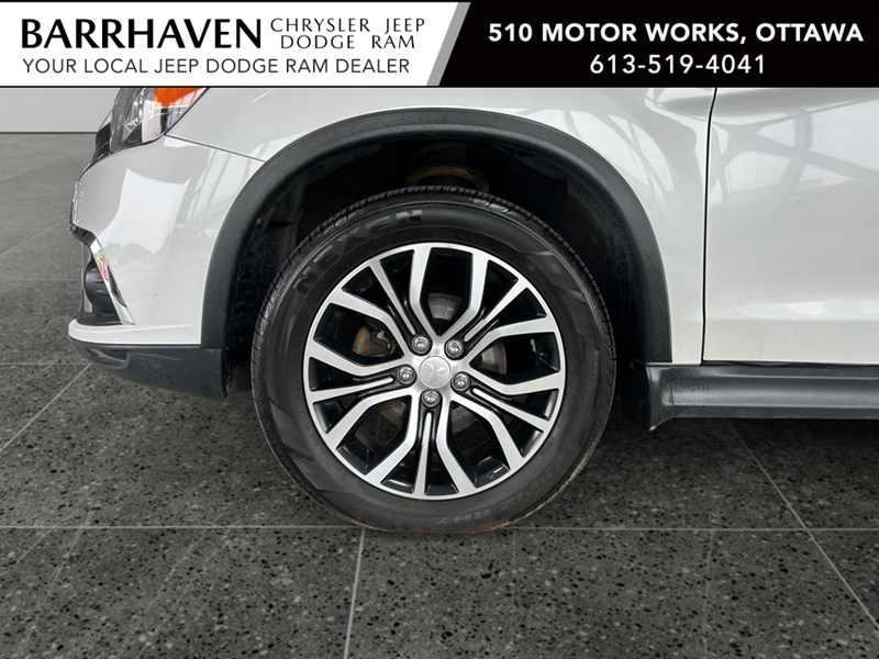 2018 Mitsubishi RVR SE LTD AWC | Ultra Low KM's