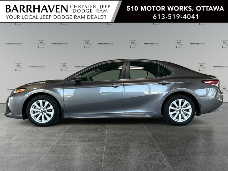 2019 Toyota Camry SE | Ultra Low KM's