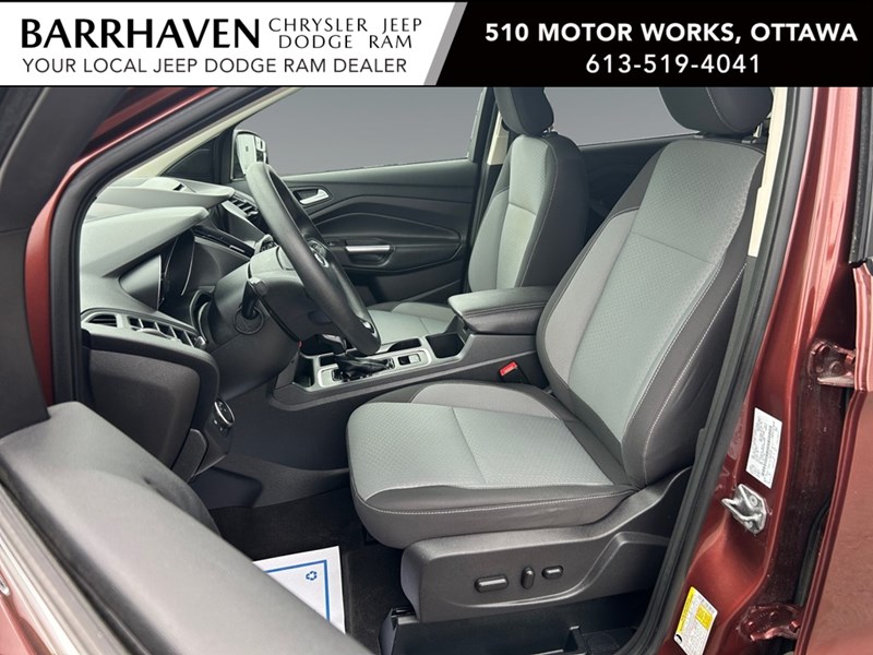 2018 Ford Escape SE AWD | Ultra Low KM's