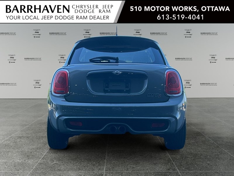 2018 MINI 5 Door S | Leather | Sunroof | Low KM's