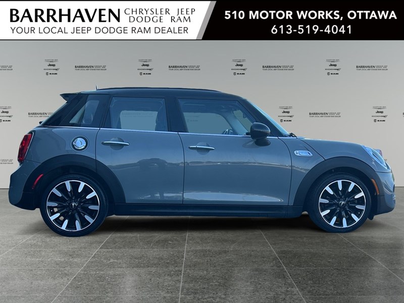 2018 MINI 5 Door S | Leather | Sunroof | Low KM's