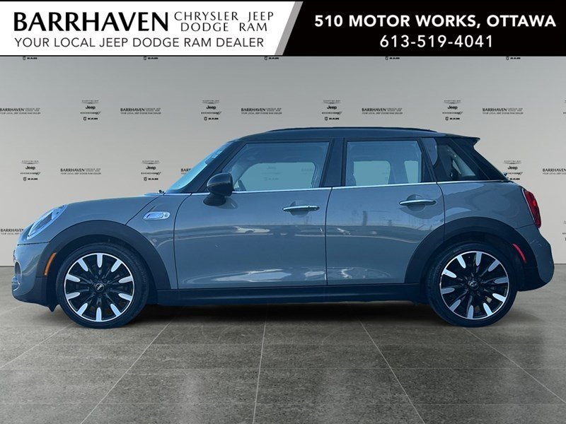 2018 MINI 5 Door S | Leather | Sunroof | Low KM's