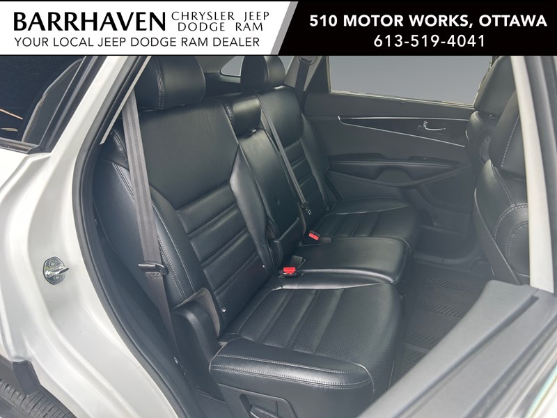 2019 Kia Sorento EX AWD | Leather | 7-Pass | Low KM's