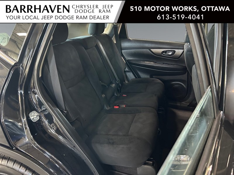 2015 Nissan Rogue S | Ultra Low KM's