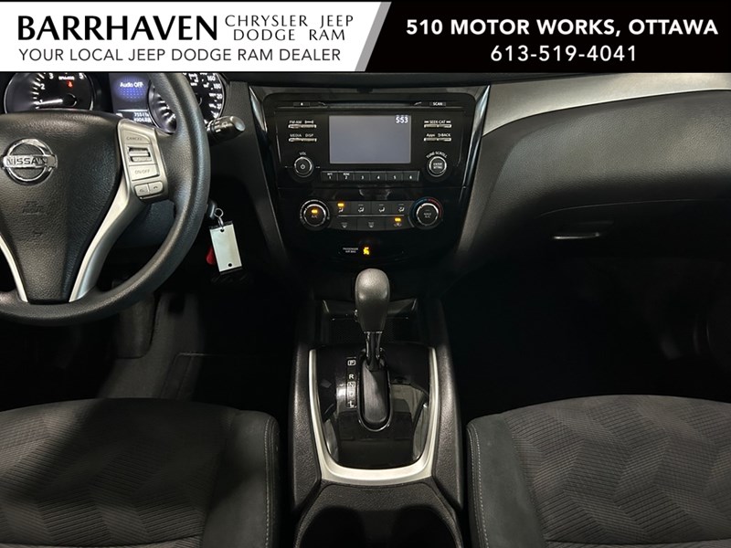 2015 Nissan Rogue S | Ultra Low KM's