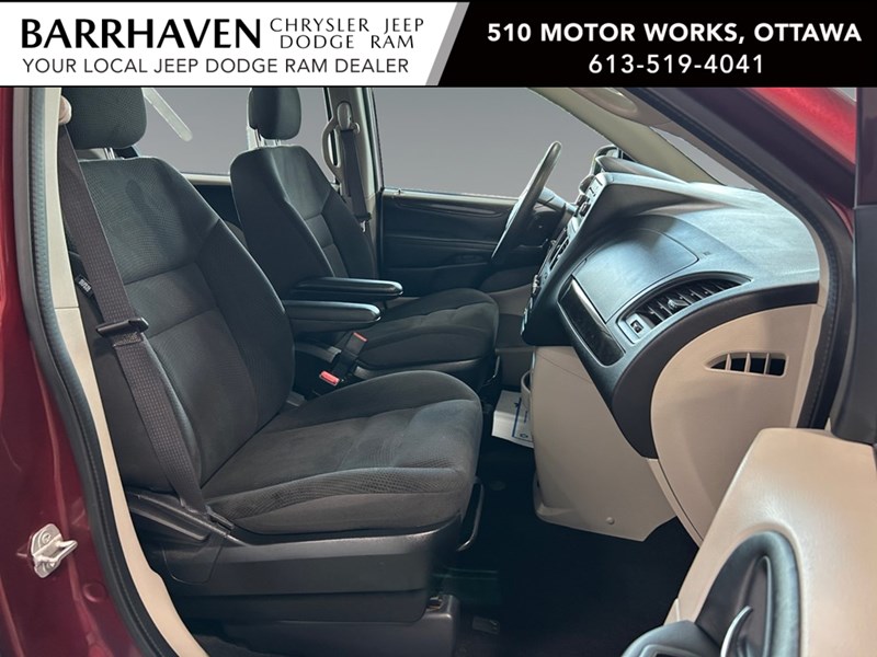 2017 Dodge Grand Caravan Canada Value Package | Ultra Low KM's