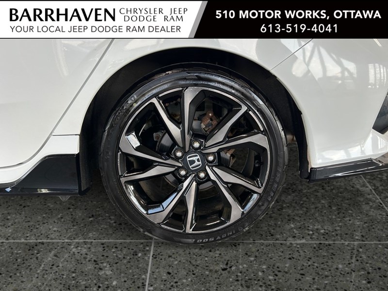 2017 Honda Civic Hatch Sport Touring | Ultra Low KM’s