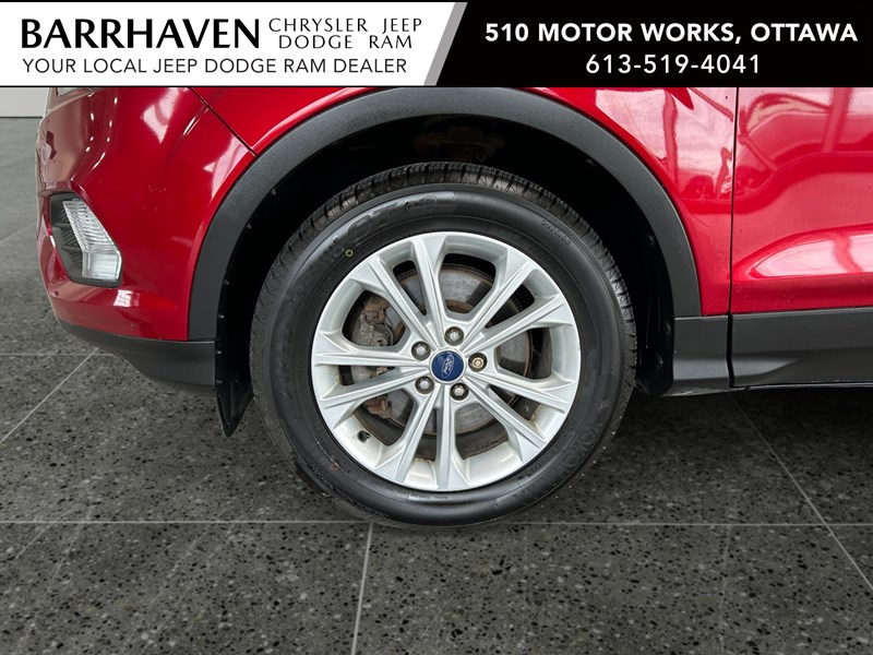 2017 Ford Escape SE | 4WD | Ultra Low KM's