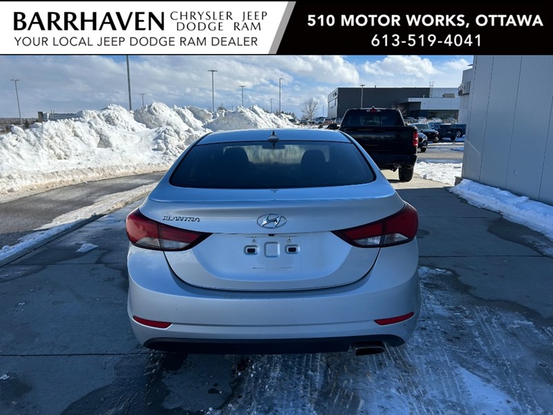 2016 Hyundai Elantra GLS | Sunroof | Low KM’s