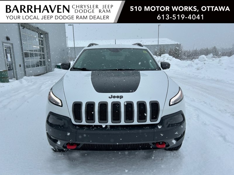 2017 Jeep Cherokee 4X4 Trailhawk | Ultra Low KM’s
