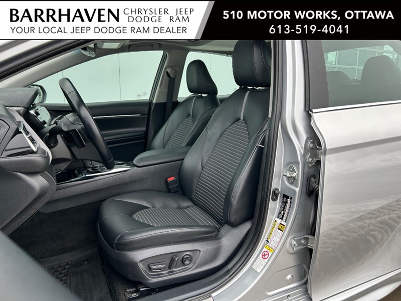 2018 Toyota Camry SE Upgrade | Sunroof | Ultra Low KM's