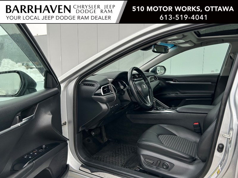 2018 Toyota Camry SE Upgrade | Sunroof | Ultra Low KM's
