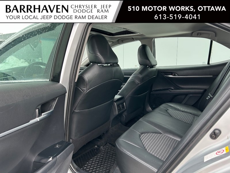 2018 Toyota Camry SE Upgrade | Sunroof | Ultra Low KM's