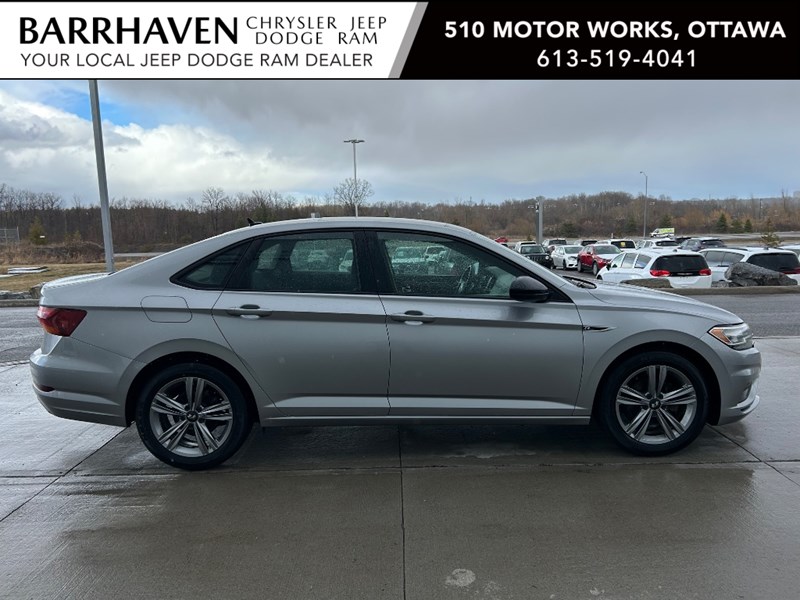 2019 Volkswagen Jetta Highline R-Line | Ultra Low KM's