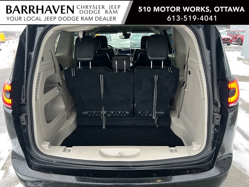 2022 Chrysler Pacifica Touring L AWD