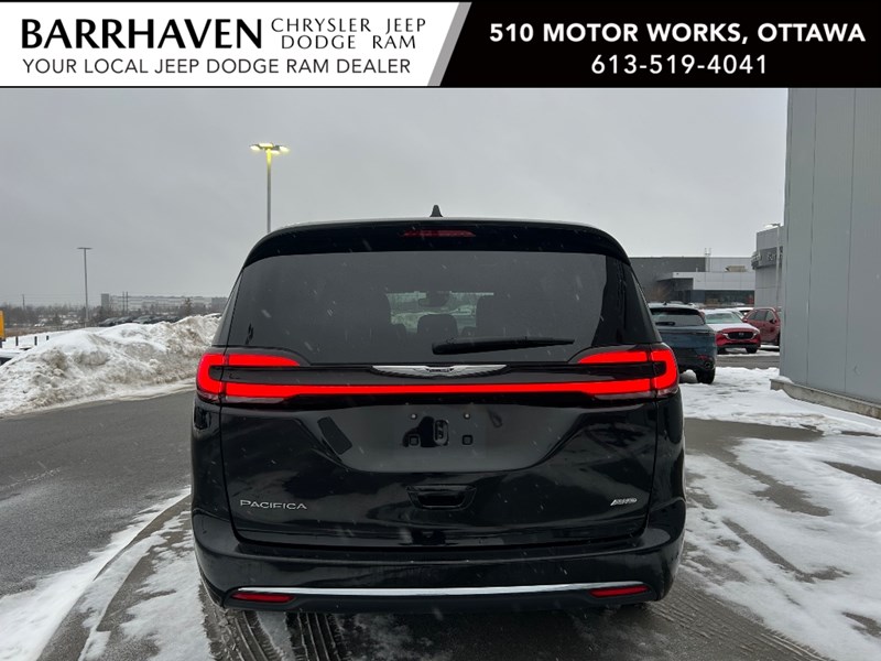 2022 Chrysler Pacifica Touring L AWD
