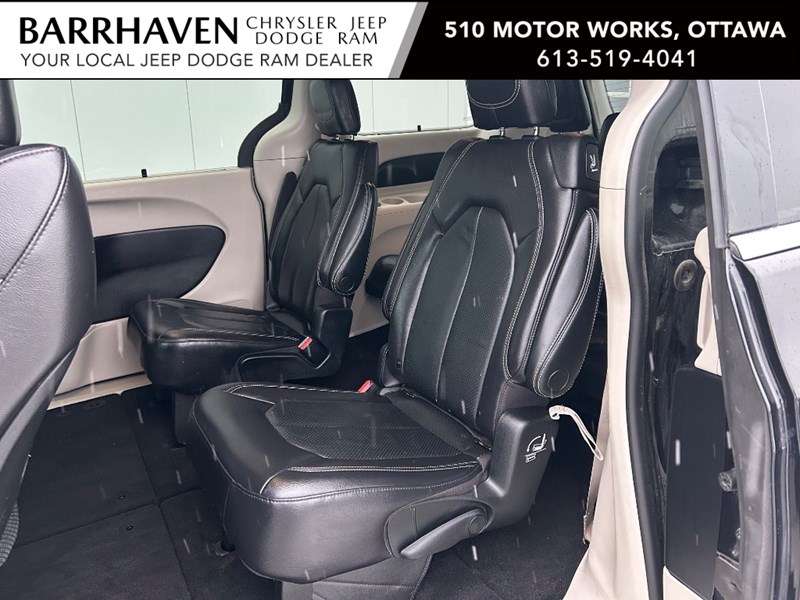 2022 Chrysler Pacifica Touring L AWD