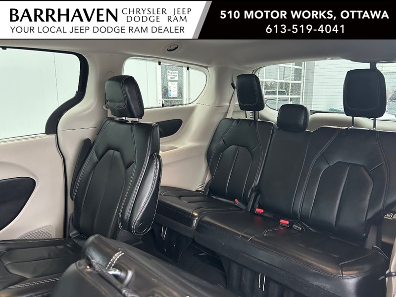 2022 Chrysler Pacifica Touring L AWD