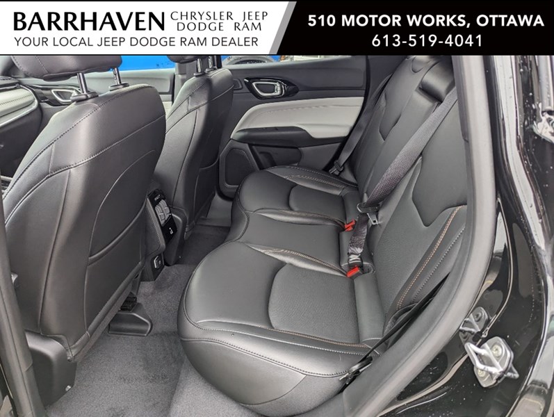 2023 Jeep Compass Limited 4x4 | Leather, Pano Roof, Premium Sound