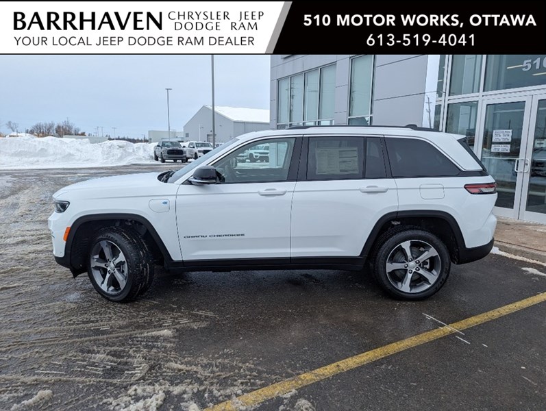 2023 Jeep Grand Cherokee 4xe 4x4 | Hybrid, Leather, Pano Roof, DVD