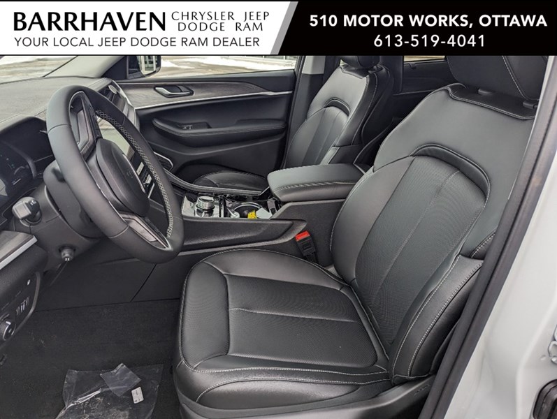 2023 Jeep Grand Cherokee 4xe 4x4 | Hybrid, Leather, Pano Roof, DVD