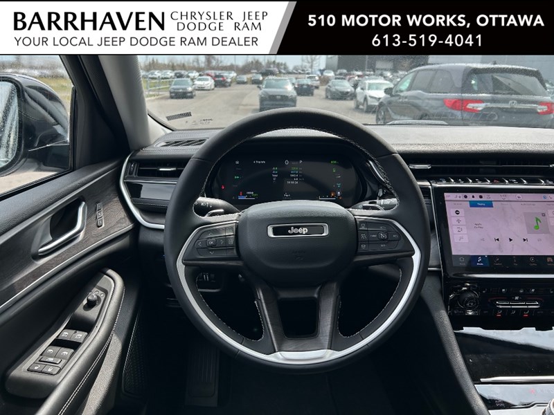 2023 Jeep Grand Cherokee 4xe 4x4 | Hybrid, Leather, Pano Roof, DVD